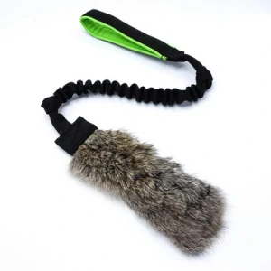 Přetahovadlo s kožešinou na pružné rukojeti M (70cm)